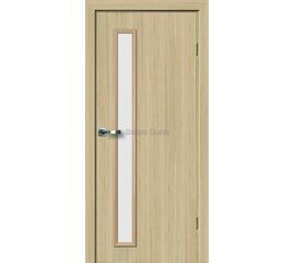 Iekšdurvis BELLA Kristal L PRO dabīgā koka apdarē ar vertikālu matētu stikla elementu, kas piešķir telpai gaišumu un moderniskumu.