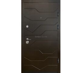 Elegantas metāla durvis Akustika NEW ar modernu, tumši brūnu apdari. Metāla durvis ar skatu no ārpuses.