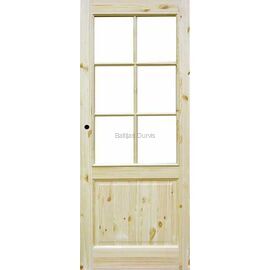 деревянная дверь из массива сосны