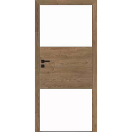 Durvis RIVIA DRE ar koka rāmja apdari un baltiem pildiņiem, kas piešķir telpai mūsdienīgu izskatu.