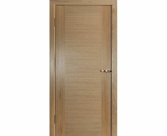 Klasiskas iekšdurvis ar gludu dabīga ozolkoka finierējumu.