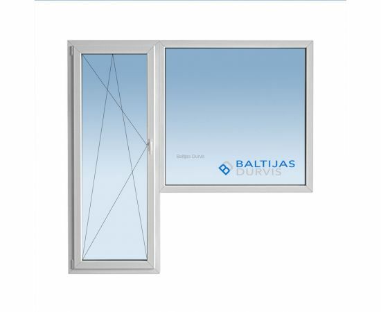 Plastikāta logi - balkona bloks ar veramu durvju vērtnes daļu un fiksētu loga daļu un Baltijas Durvis logotipu loga fonā. Loga bloks paredzēts 119. projekta ēkām