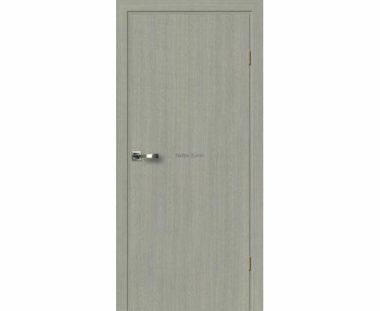Iekšdurvis BELLA-L ECO ar pelēki tonēta koka apdari un minimālistisku gludu dizainu.