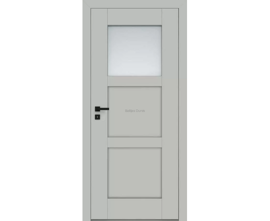 Durvis ESTRA DRE ar pelēku apdari un stikla pildiņu durvju augšdaļā, kas rada gaišumu un plašuma sajūtu.