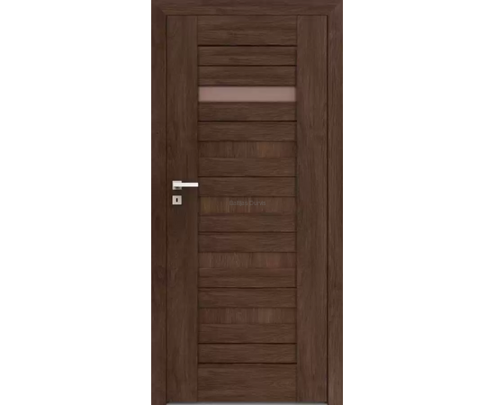 Iekšdurvis FOSCA DRE ar tumšu koka apdari un horizontālu stikla akcentu, kas piešķir telpai eleganci.